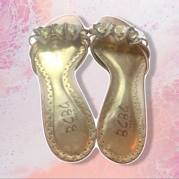 Y2K Vintage Gold Kitten Heels - Picture 7 of 8